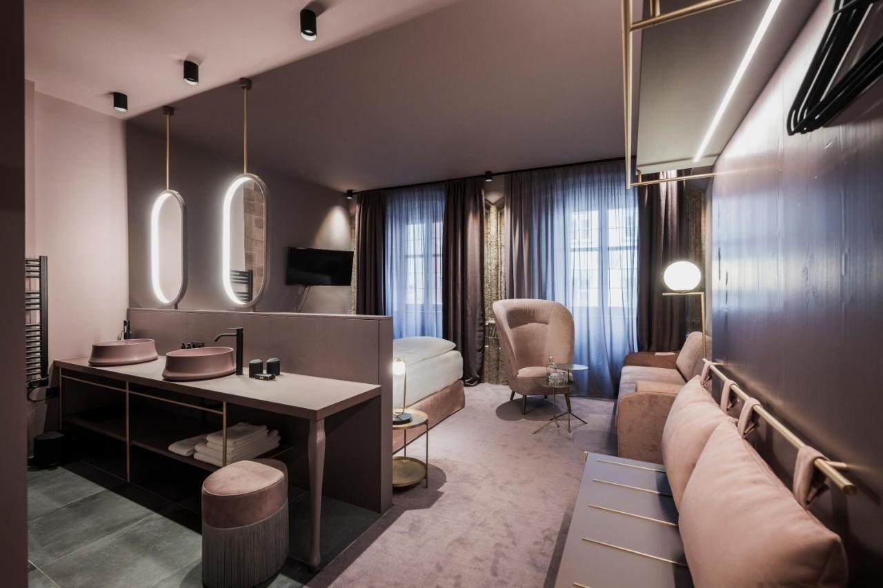 Altstadthotel Weißes Kreuz - In Der Fußgängerzone 4* Innsbruck